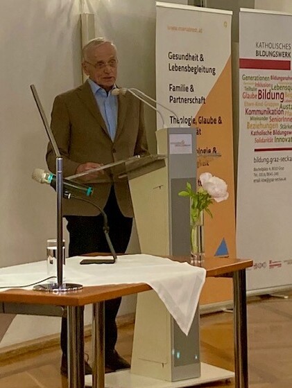 Fotorechte: Karloff, Herbst